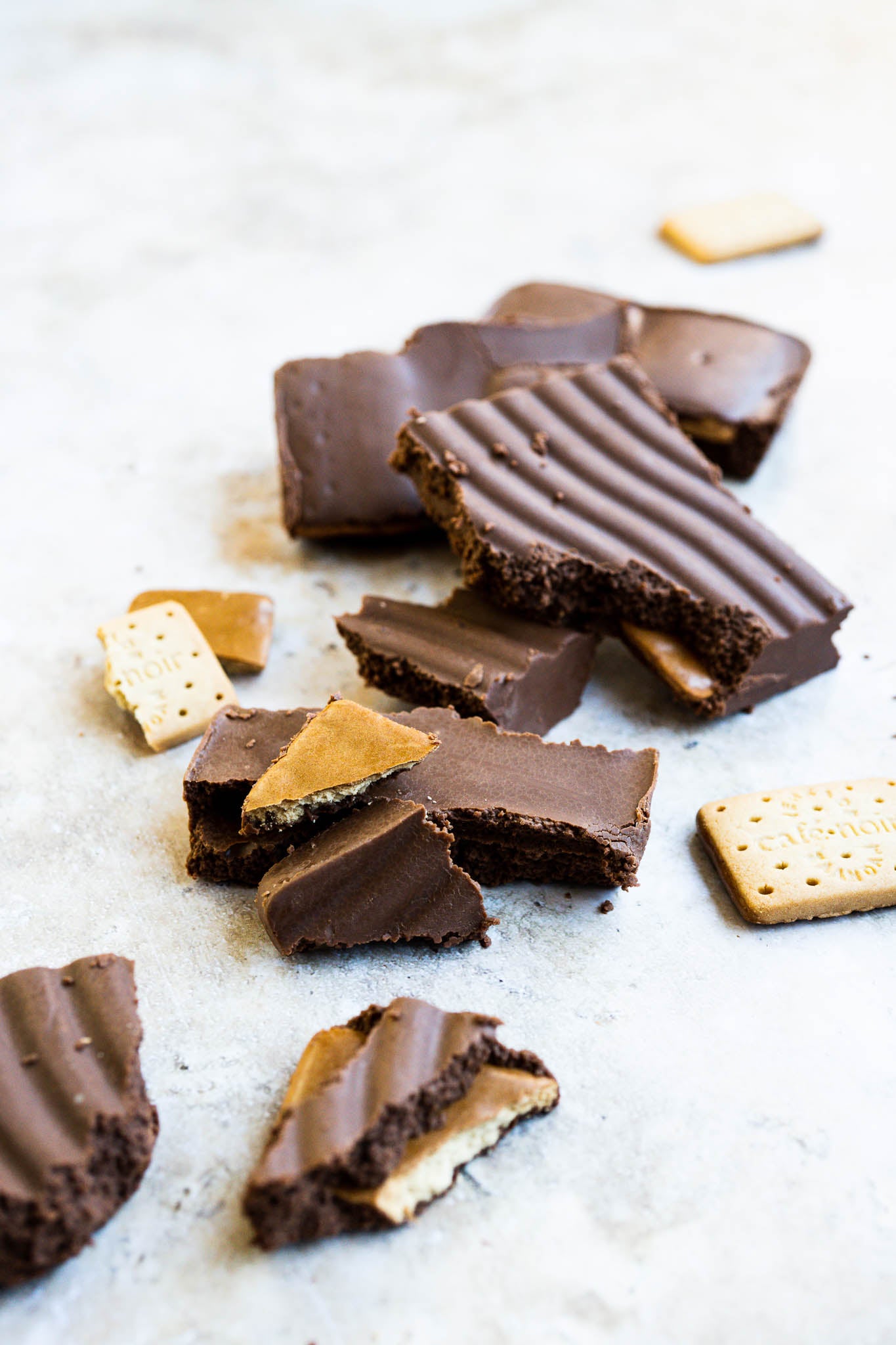 Ambachtelijke melk chocolade met Café Noir koekjes | 300 gram