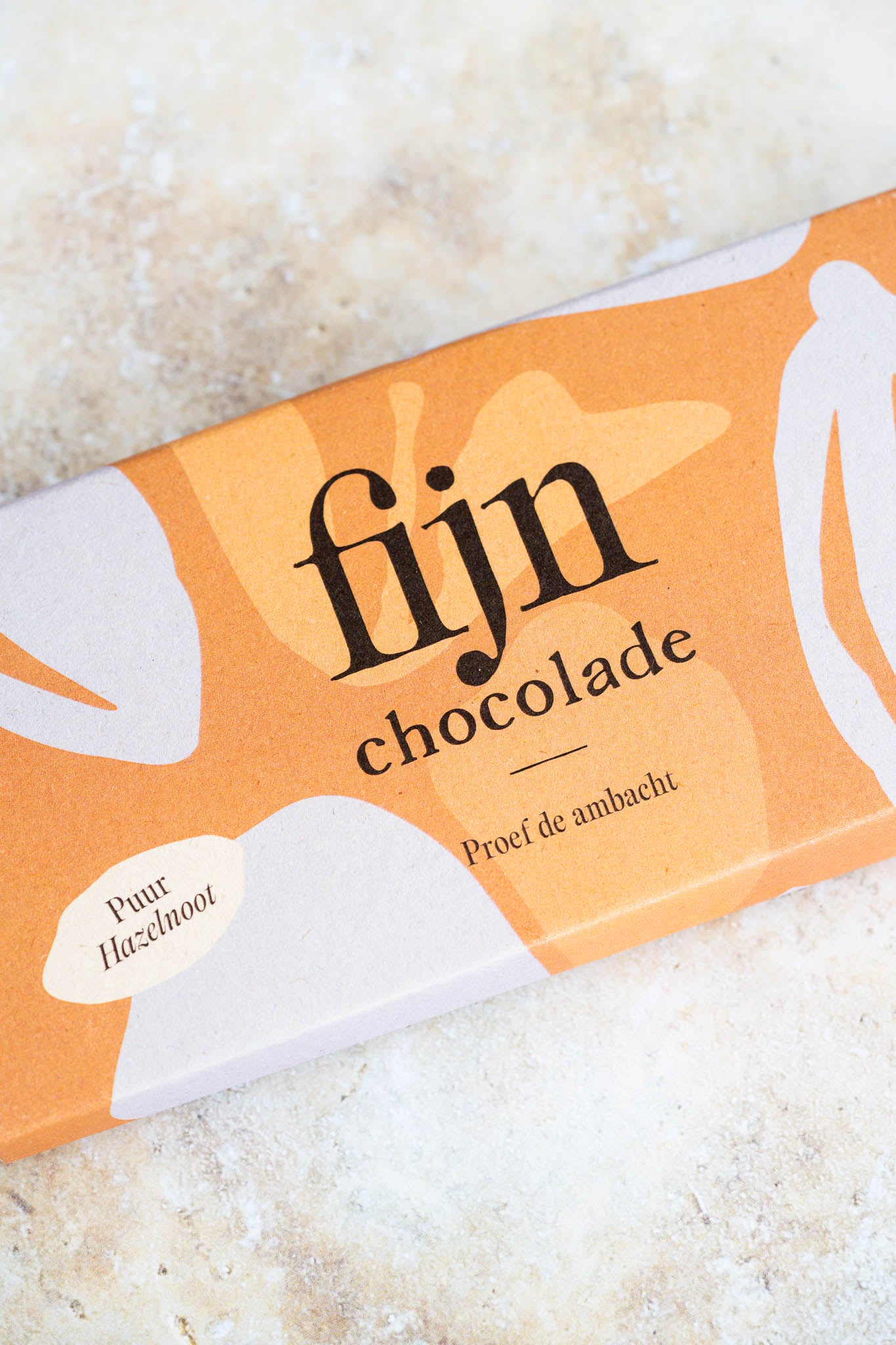 Ambachtelijke chocolade met geroosterde hazelnoot | 300 gram