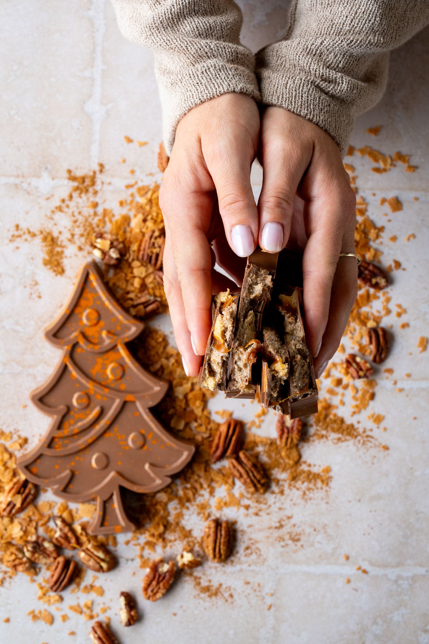 Ambachtelijke kerstchocolade | Kerstboom gevuld met pecan pie
