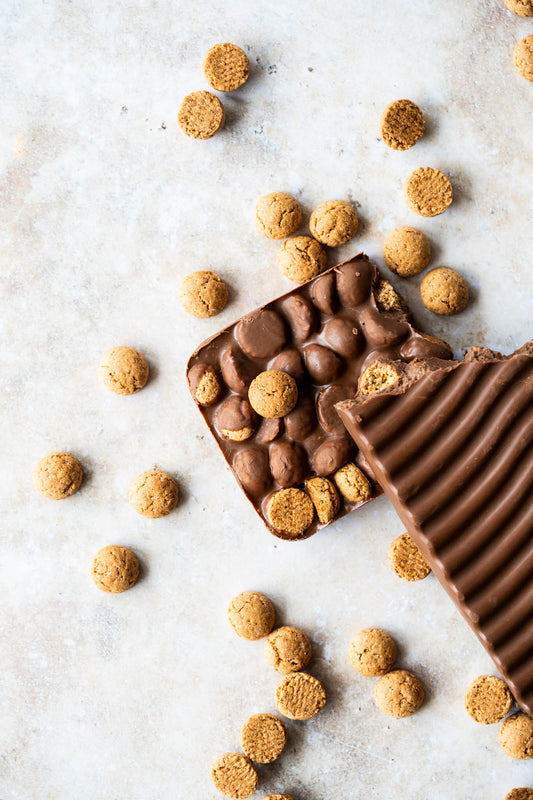 Ambachtelijke melkchocolade met kruidnoten | 300 gram