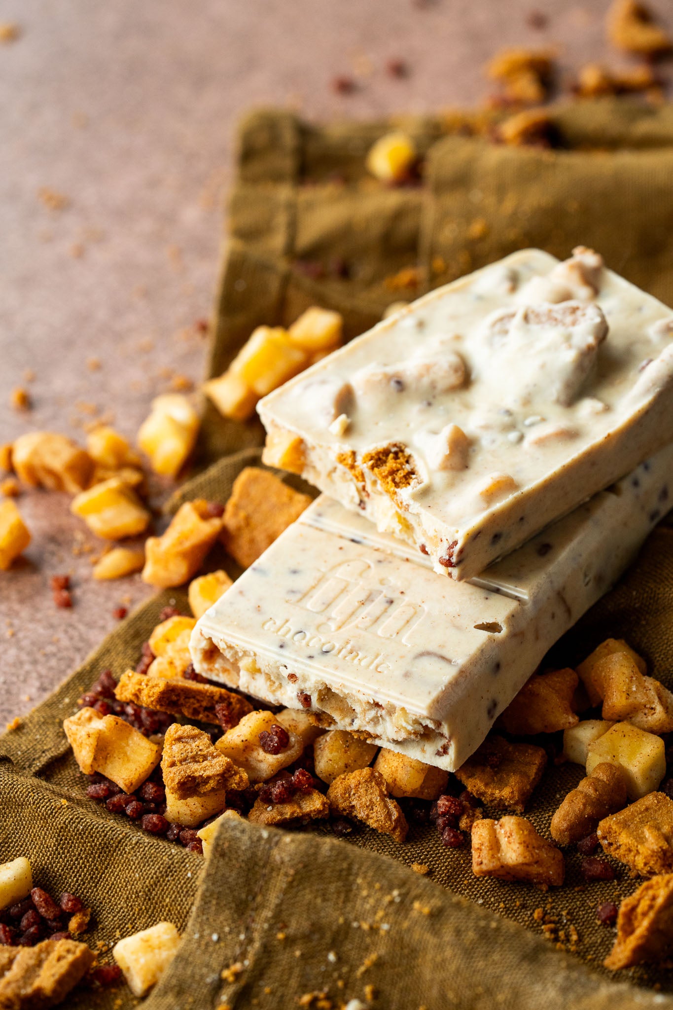 Ambachtelijke chocolade met appeltaartje | 200 gram