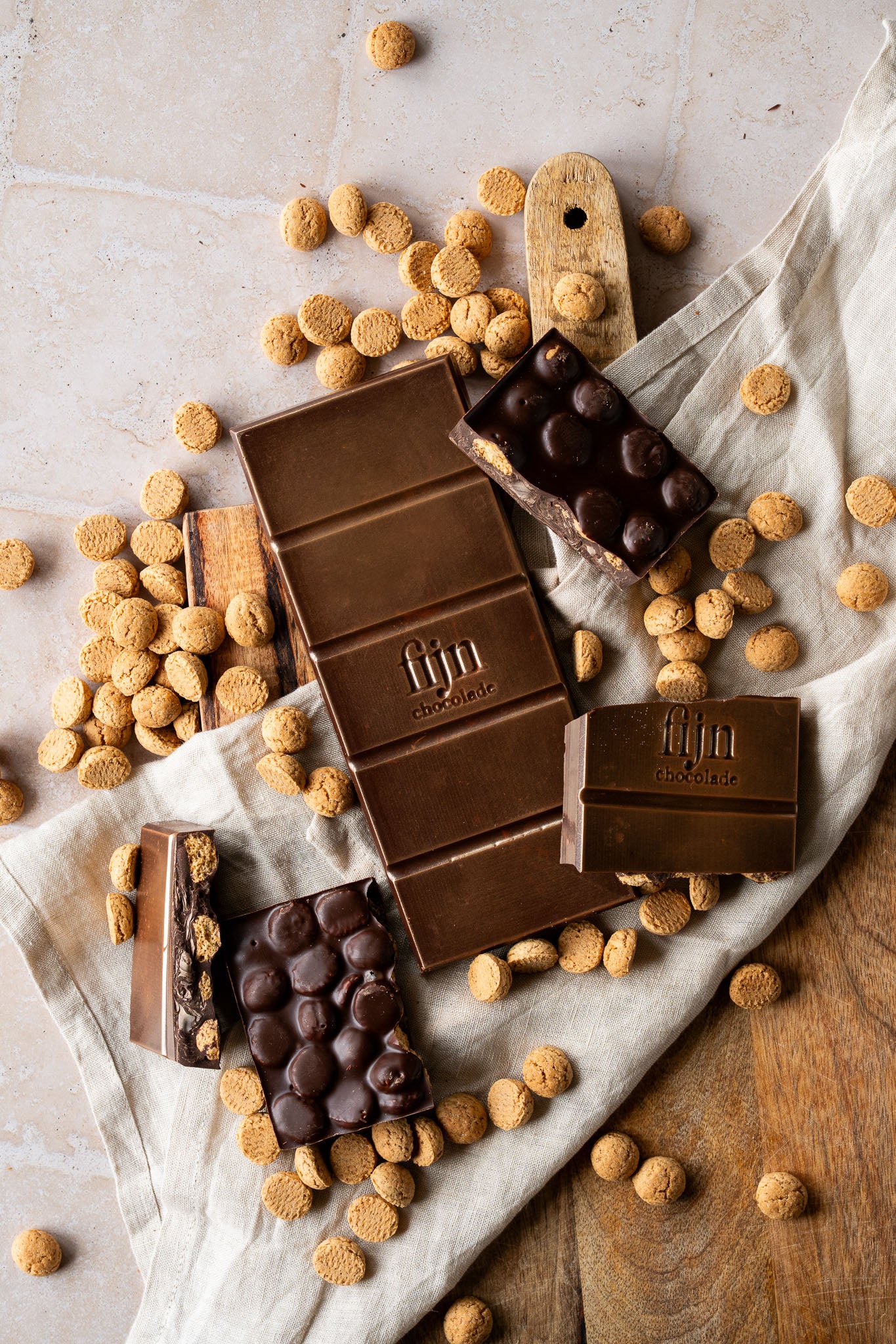 Ambachtelijke chocolade met kruidnoten | 275 gram | PRE-ORDER 21 OKT