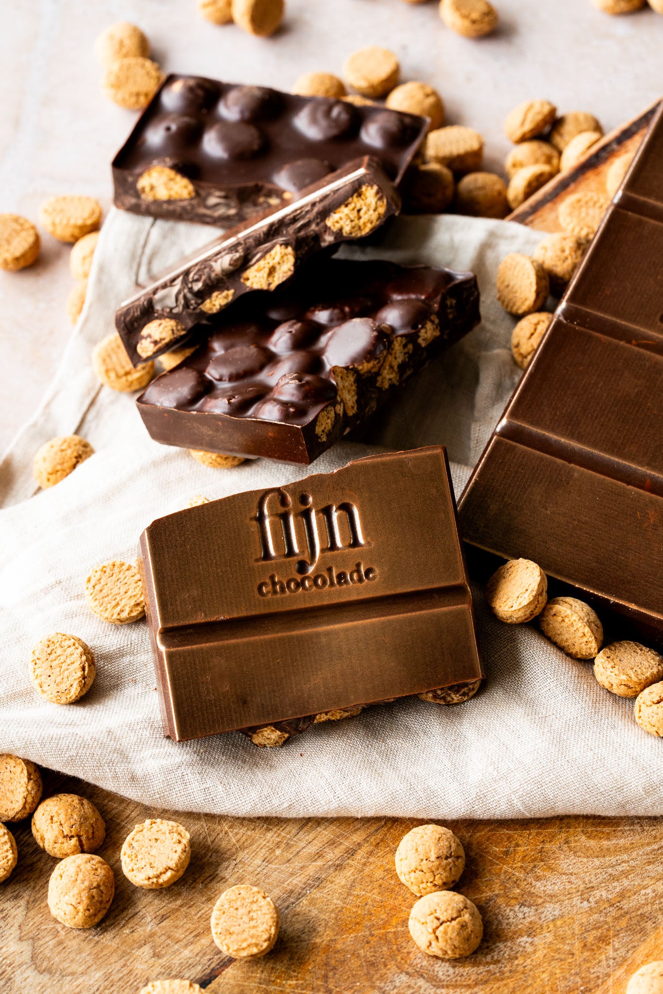 Ambachtelijke chocolade met kruidnoten | 275 gram | PRE-ORDER 21 OKT