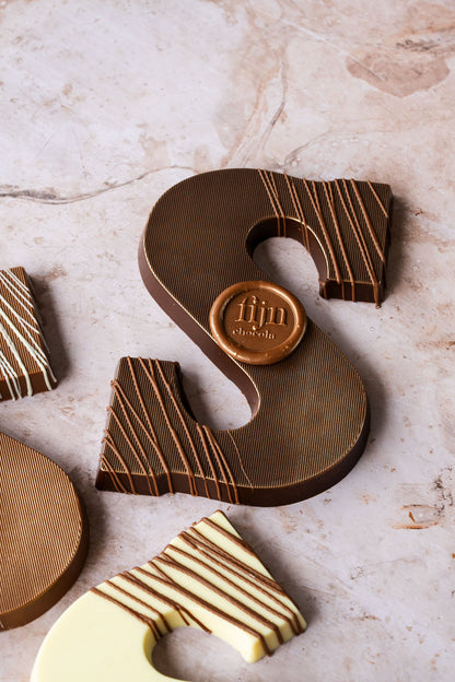 Ambachtelijke chocoladeletter | Massief | PRE-ORDER 21 OKT