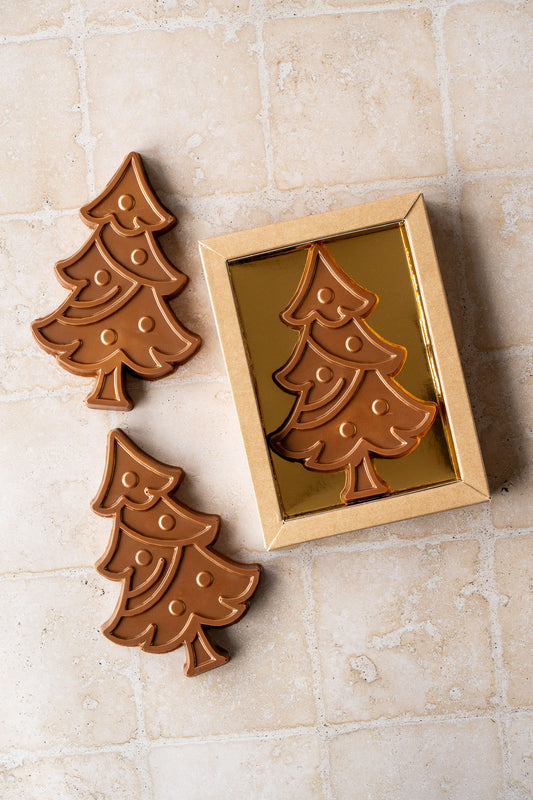 Ambachtelijke kerstchocolade | Kerstboom gevuld met pistache kadayif