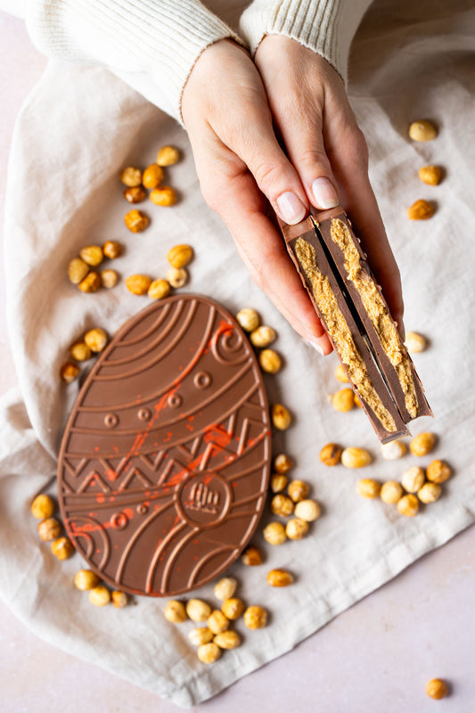 Ambachtelijk Paasei met hazelnoot praliné | 275 gram