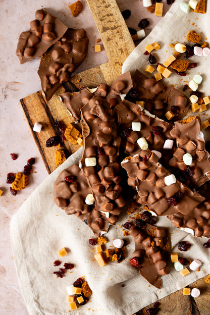 Rocky road | Winter edition | Fudge, cranberry, lotus & marshmallow